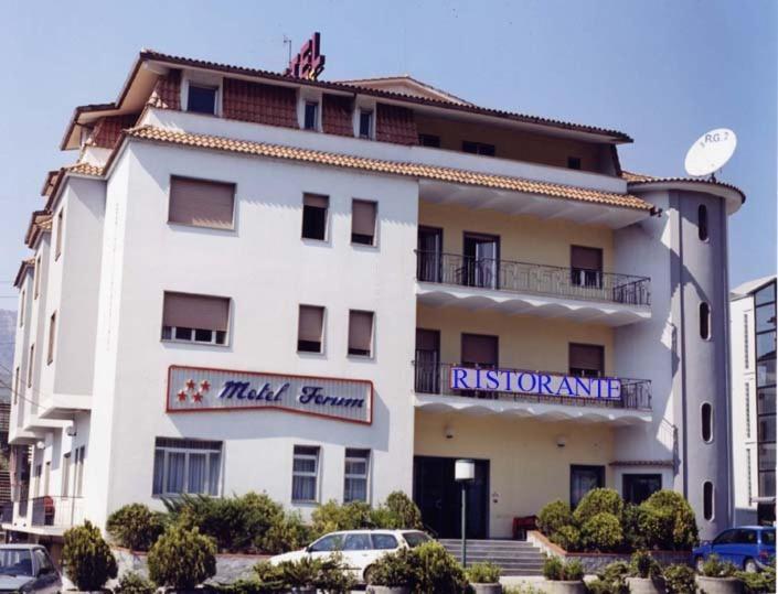 Motel Forum Polla Extérieur photo